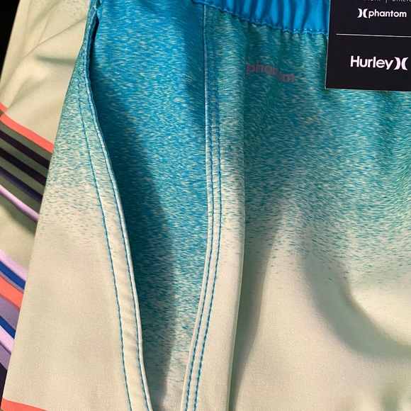 Hurley Men's Phantom Spectrum Volley Board Shorts - Picture 10 of 11